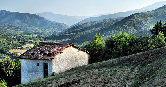 Towards Bagnasco