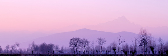 Mon Viso rises