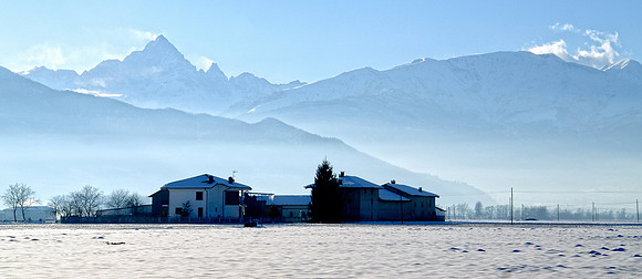 Blue mountain air