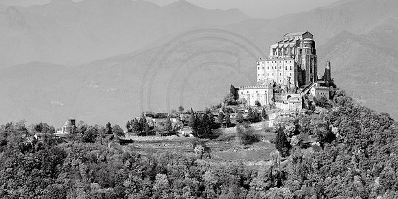 Sacri di San Michele monochrome