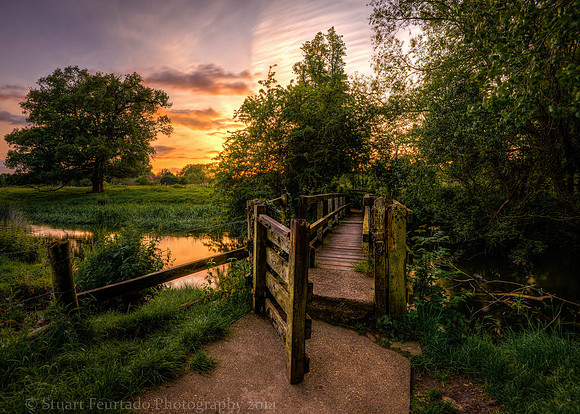 River Thame foot bridge
