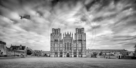Cathedral Green Wells (Monochrome)