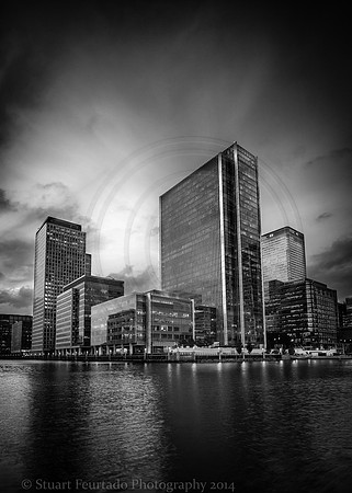 Canary Warf monochrome