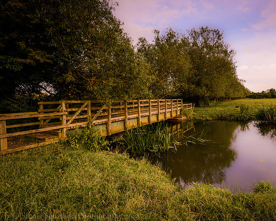 River Thame footridge